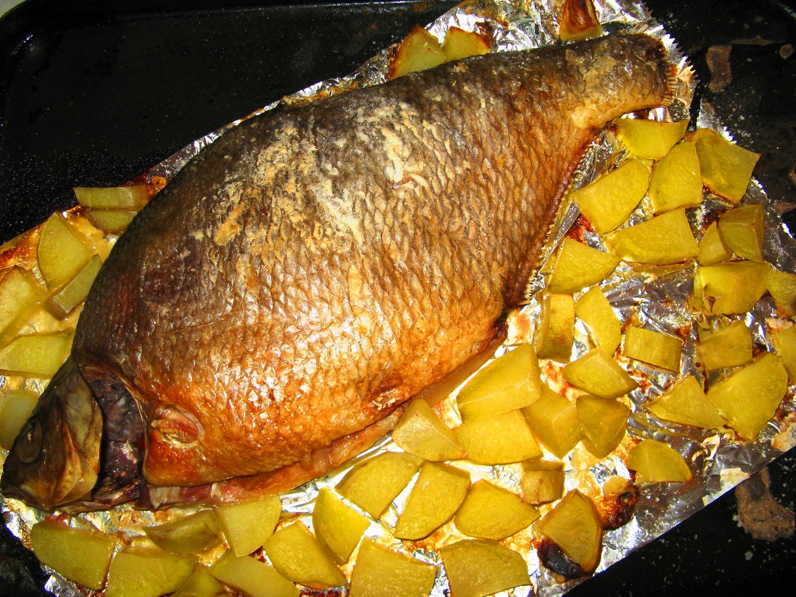 Что можно приготовить из леща — тройка самых вкусных блюд