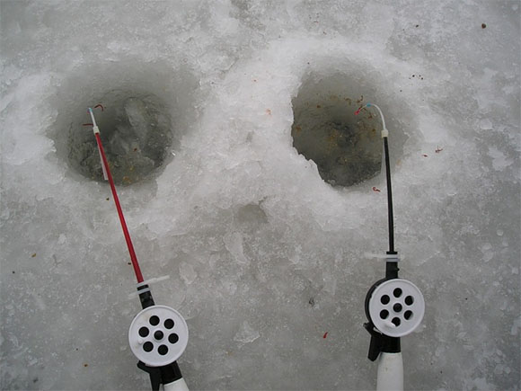 Удочка для зимней рыбалки на балансир, блесну, поплавок, мормышку ручной работы и покупная зимняя удочка с фото