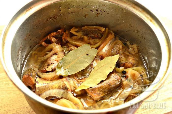 Консервы из речной рыбы в мультиварке