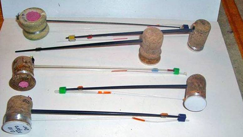 Как сделать разные типы удочек из подручных материалов своими руками для зимней рыбалки