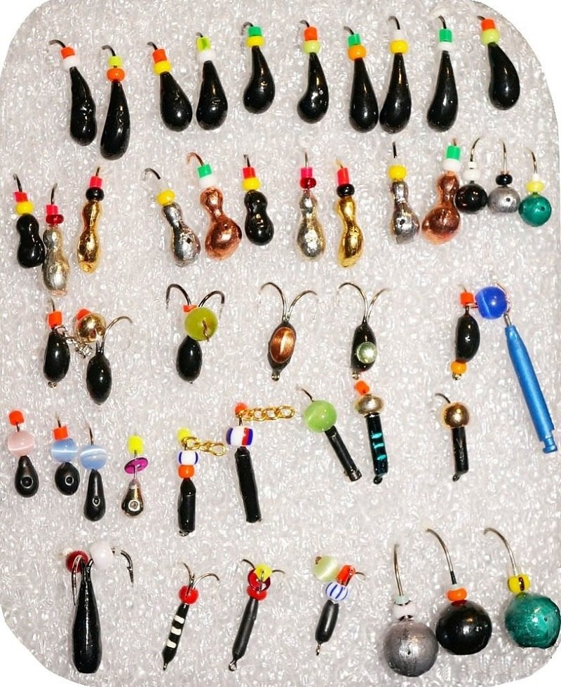 Рыбалка летом на мормышку: разновидности приманки и техника ловли
